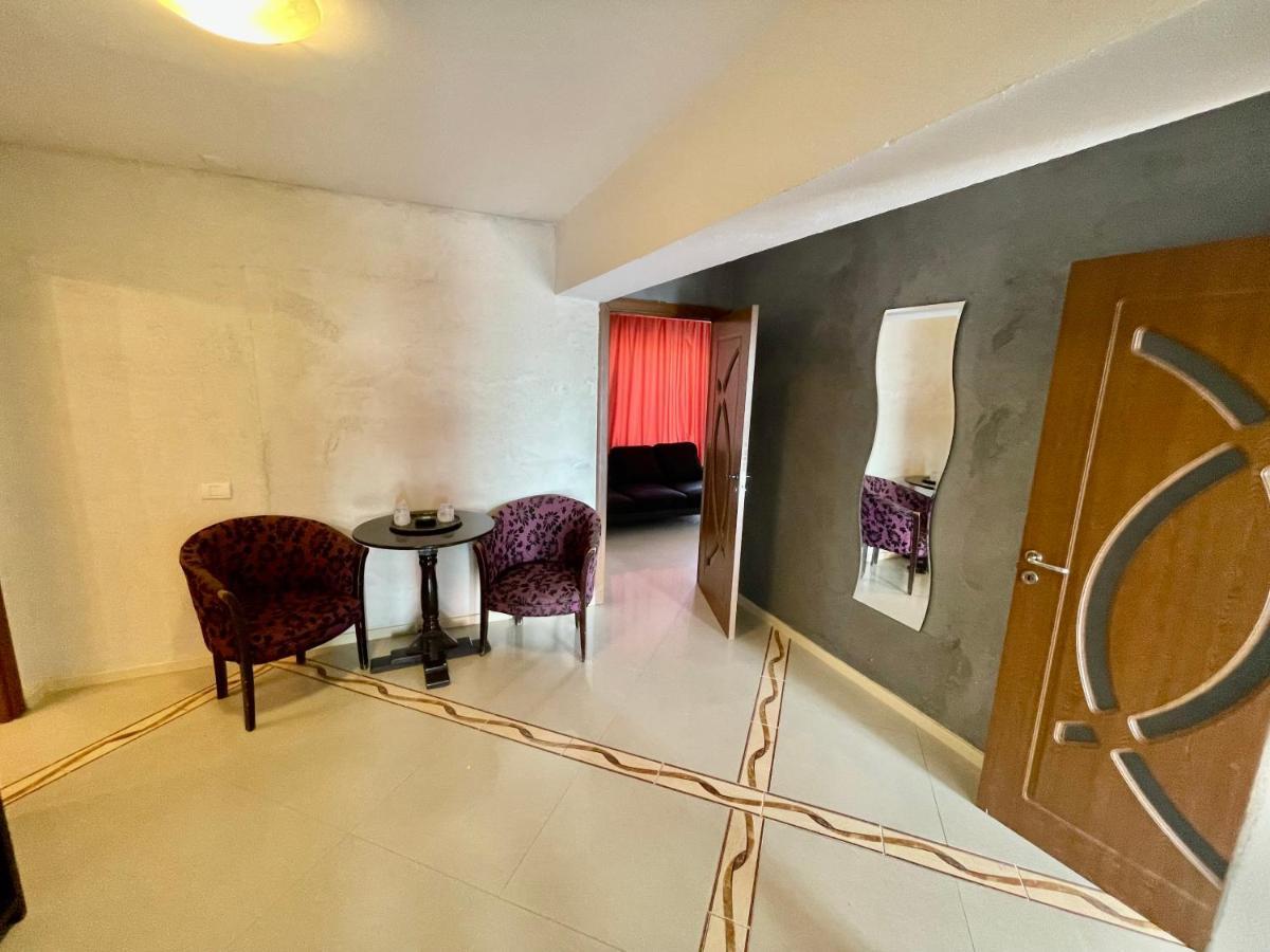 Hotel Mon Caprice Bukarest Eksteriør billede